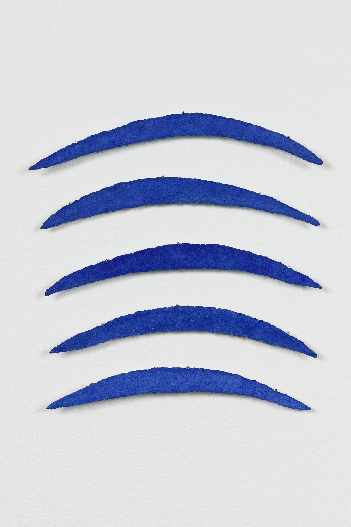helmut dirnaichner, &quot;übers meer, 5-part&quot; (1990), lapis lazuli, cellulose, 42 x 30 cm