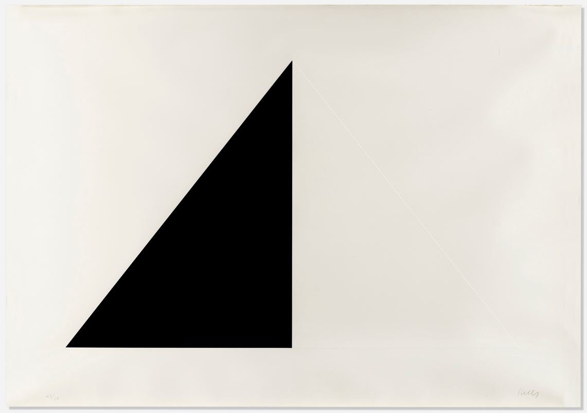 black and white pyramide