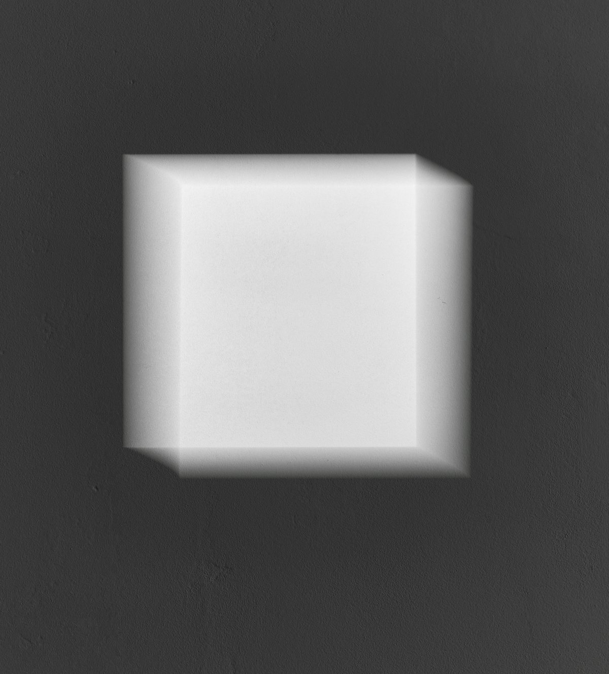 view of installation: &quot;lichtquadrat&quot; (2020), light, pure tones, resonance apparatus, electronics, wood, 30 x 30 cm