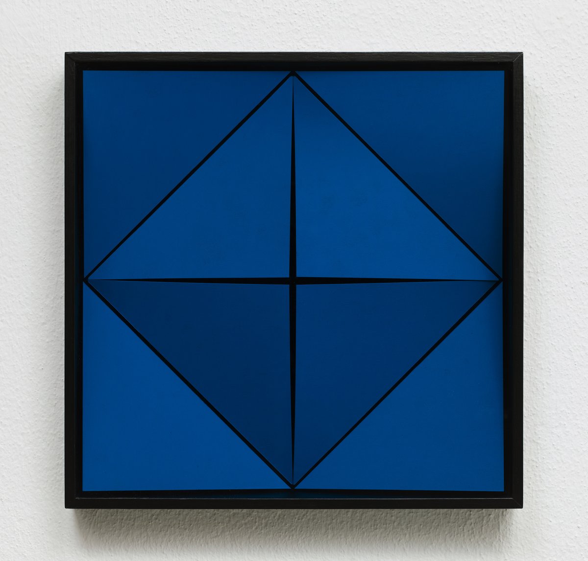 klaus staudt, &quot;relief – MU X / 1 CB&quot; (1969), wood, acrylic paint, acrylic glass, 40 x 40 x 6 cm