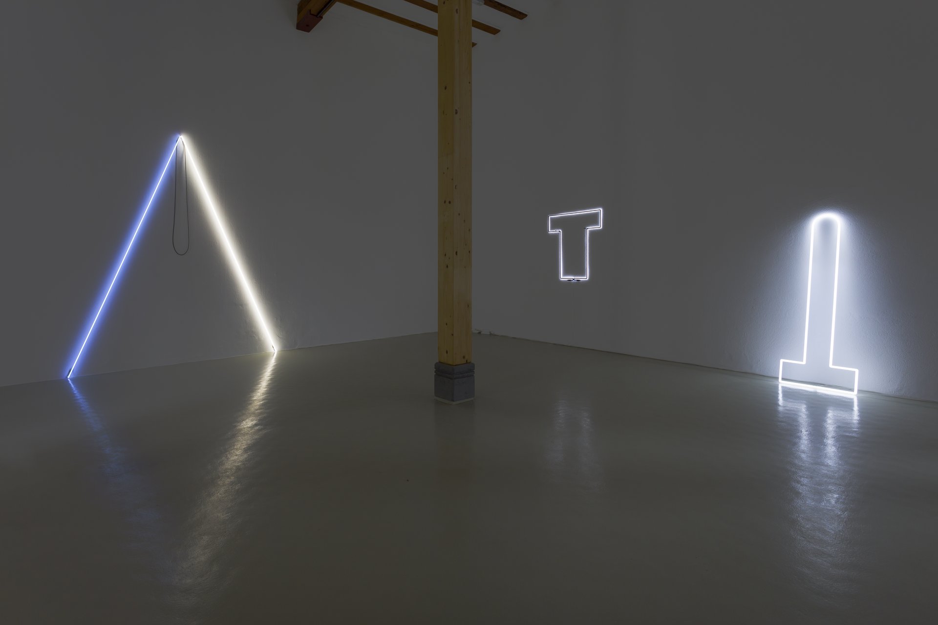 view of installation: &quot;two elements&quot; (1978); &quot;transformed square&quot; (2019); &quot;transformed square&quot; (1979)